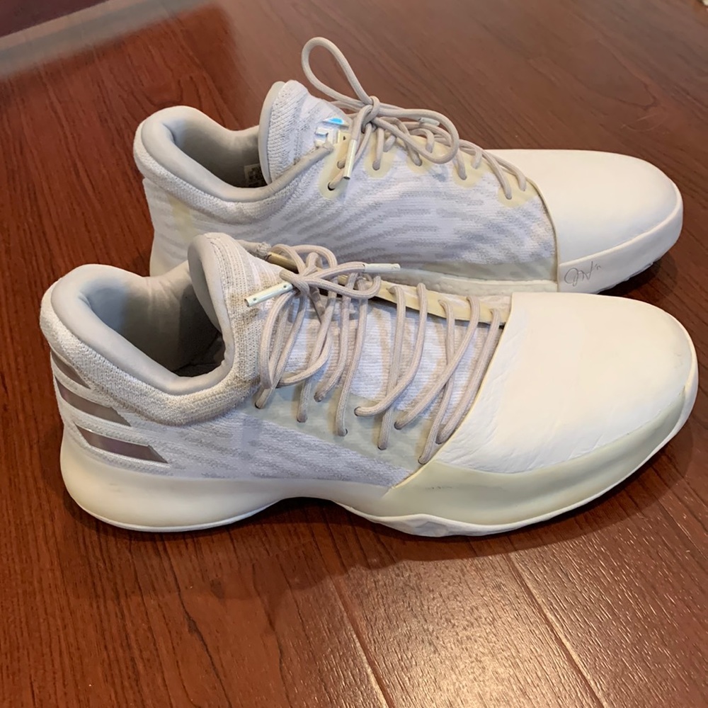 Adidas Harden basketball shoes